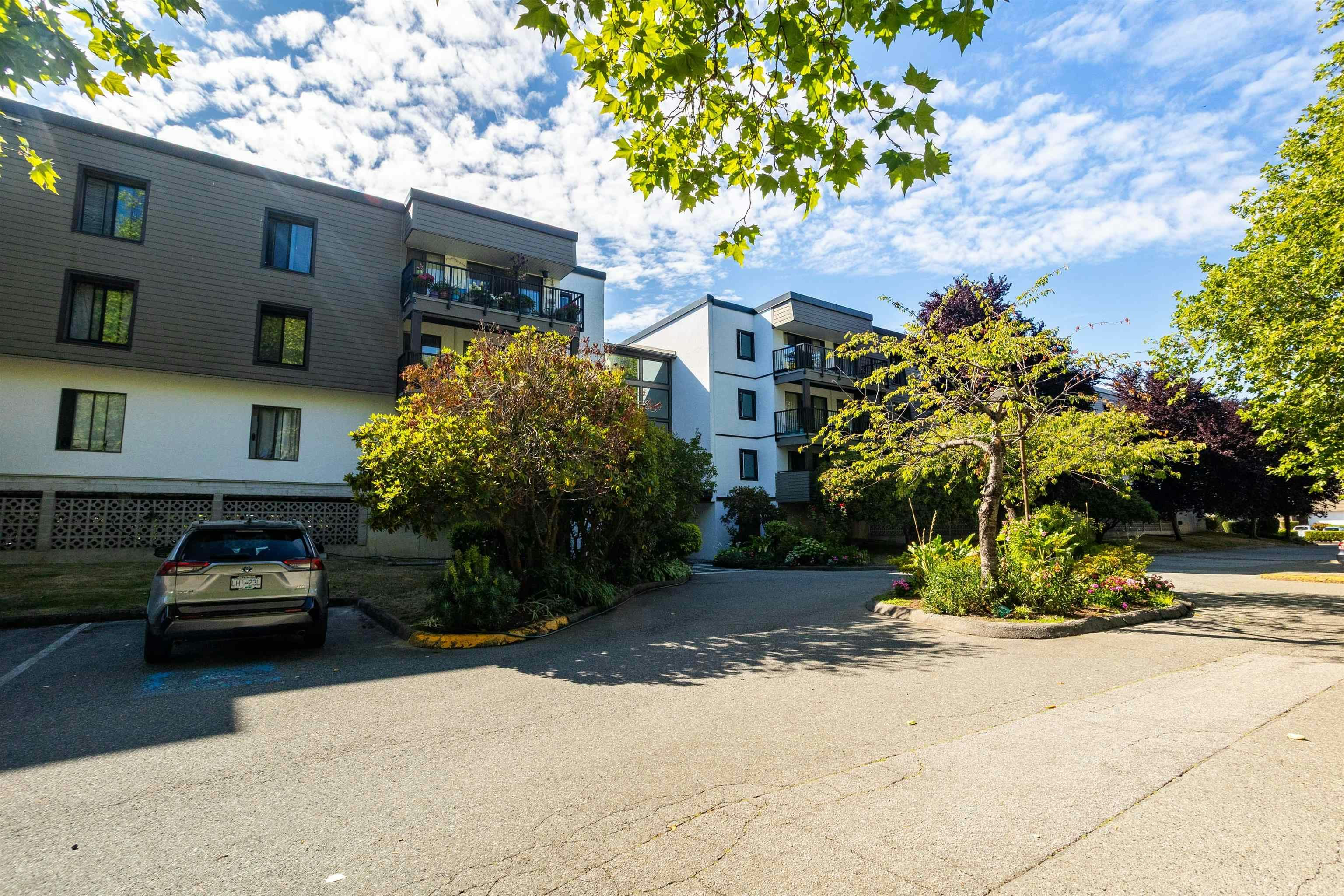 108-8860 No. 1 Road, Richmond, BC, V7C 4C2 - 37