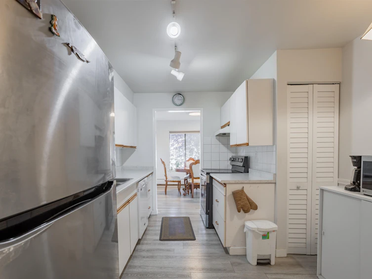108-8860 No. 1 Road, Richmond, BC, V7C 4C2 - 7