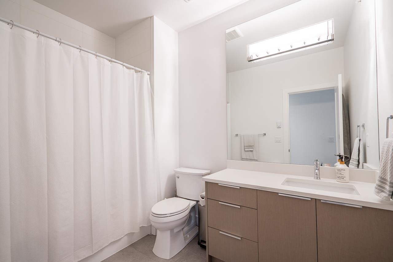 8142 202 Street, Langley, BC, V2Y 3K2 - 22