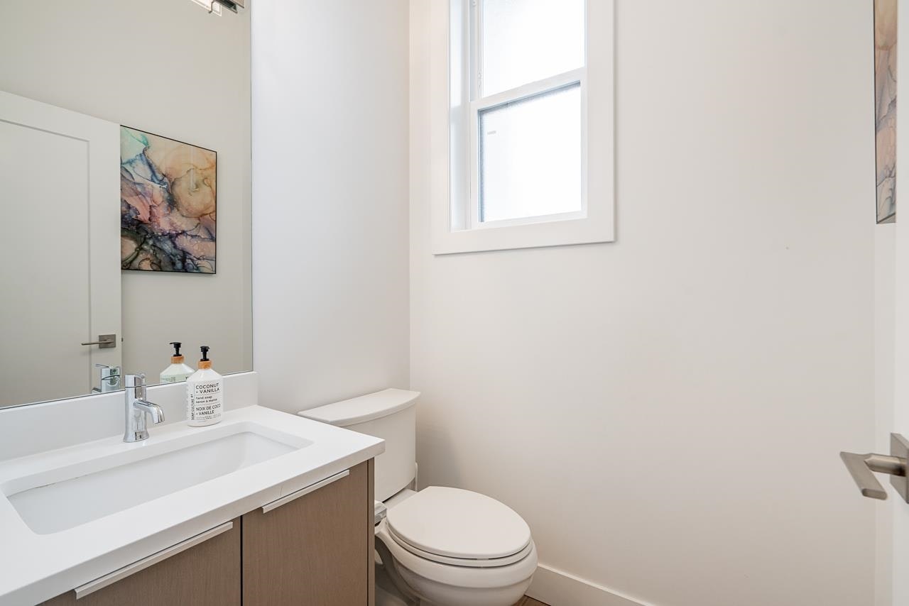 8142 202 Street, Langley, BC, V2Y 3K2 - 10