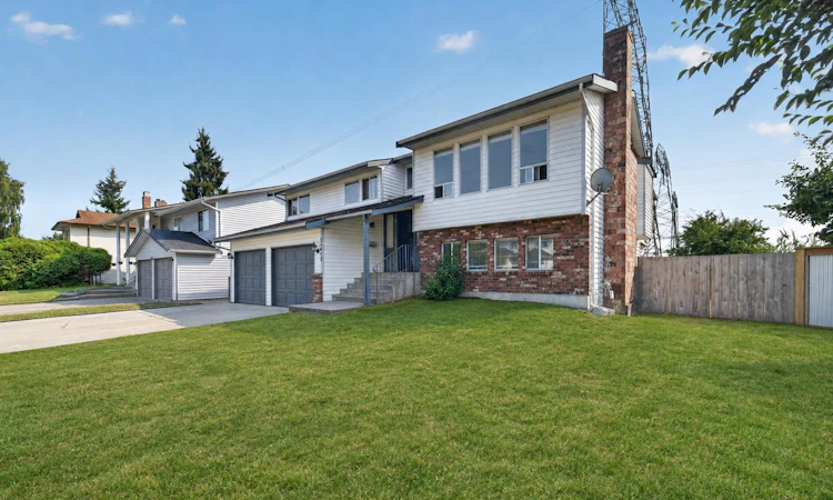32478 Qualicum Place