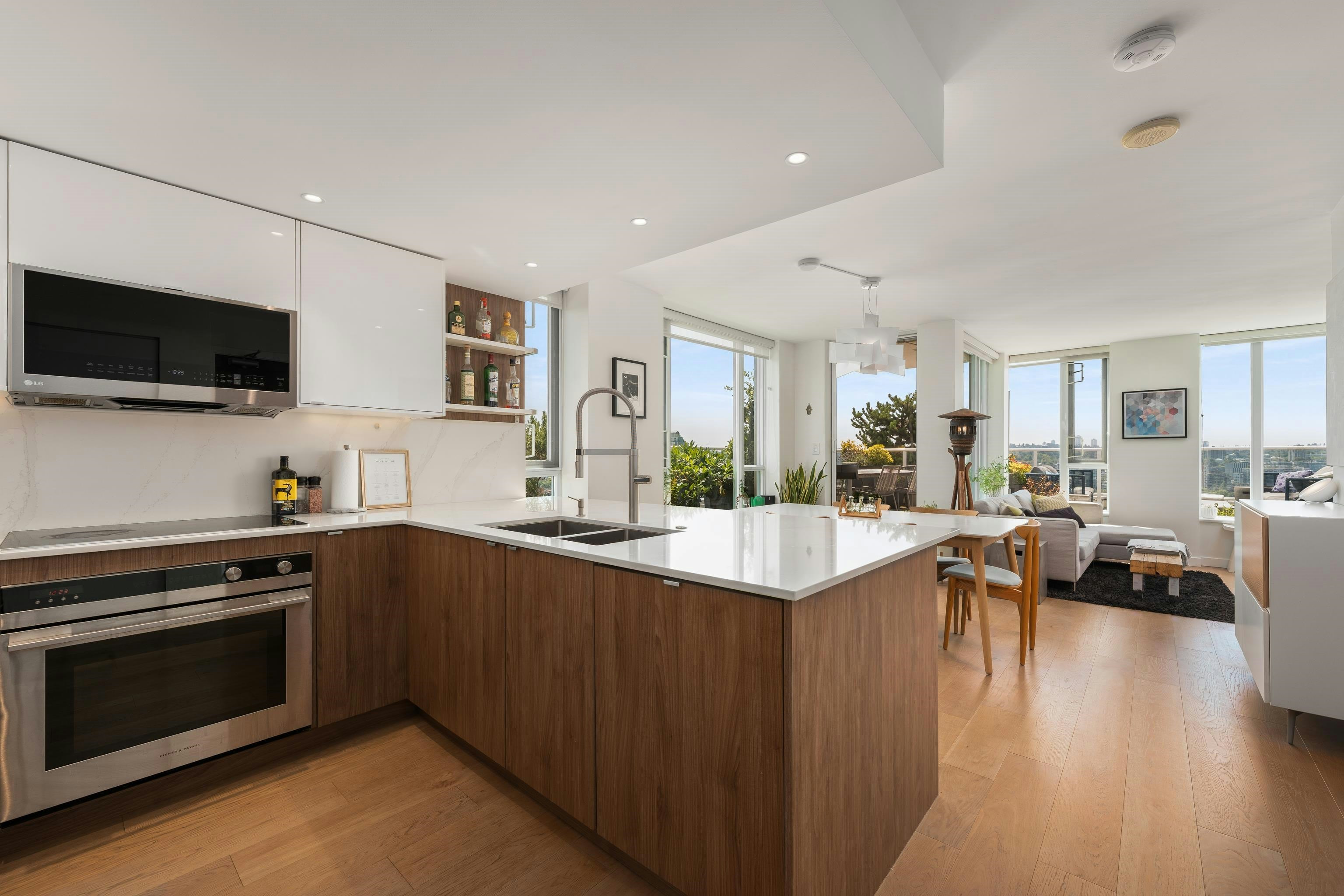 2405-550 Taylor Street, Vancouver, BC, V6B 1R1 - 7