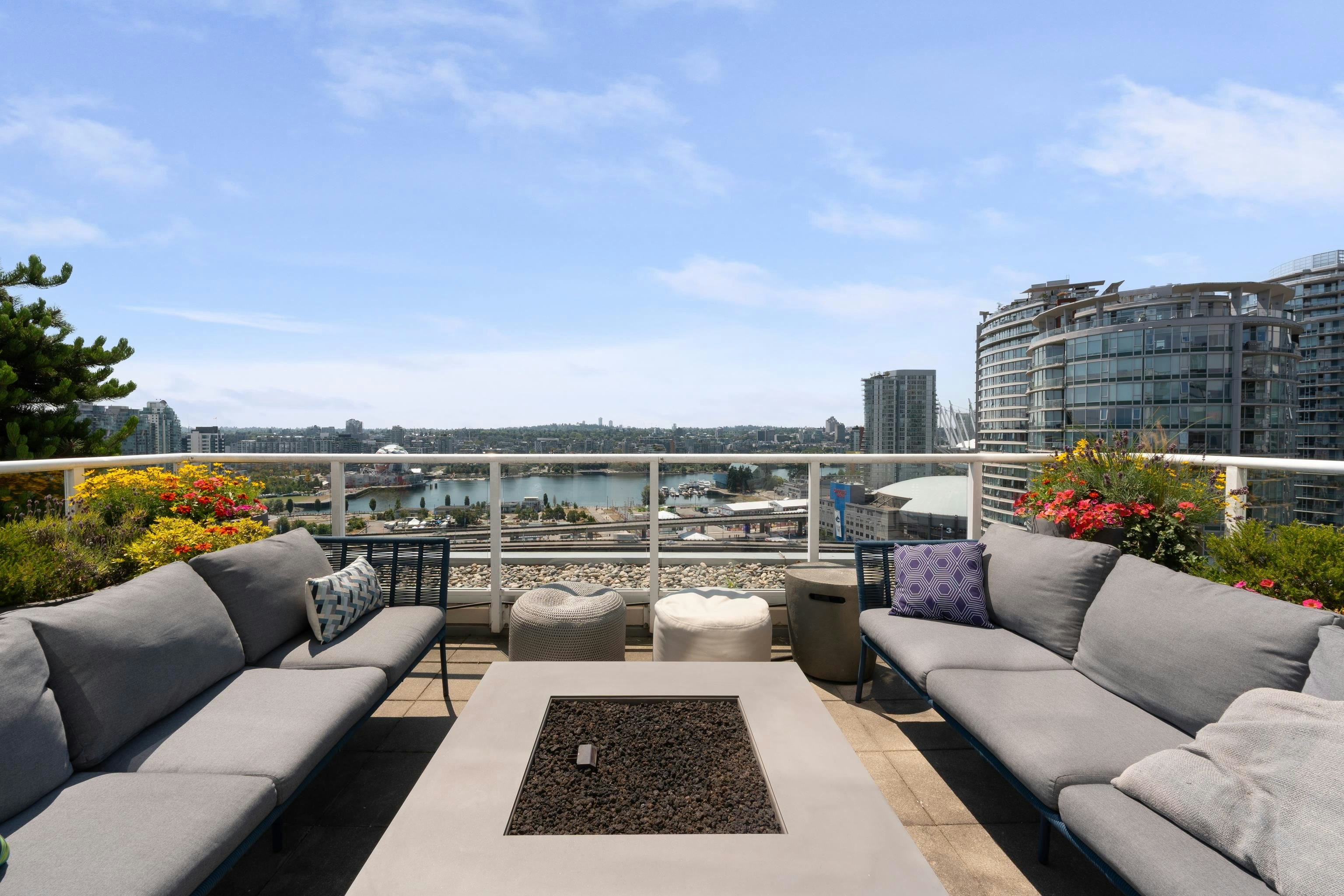 2405-550 Taylor Street, Vancouver, BC, V6B 1R1 - 24