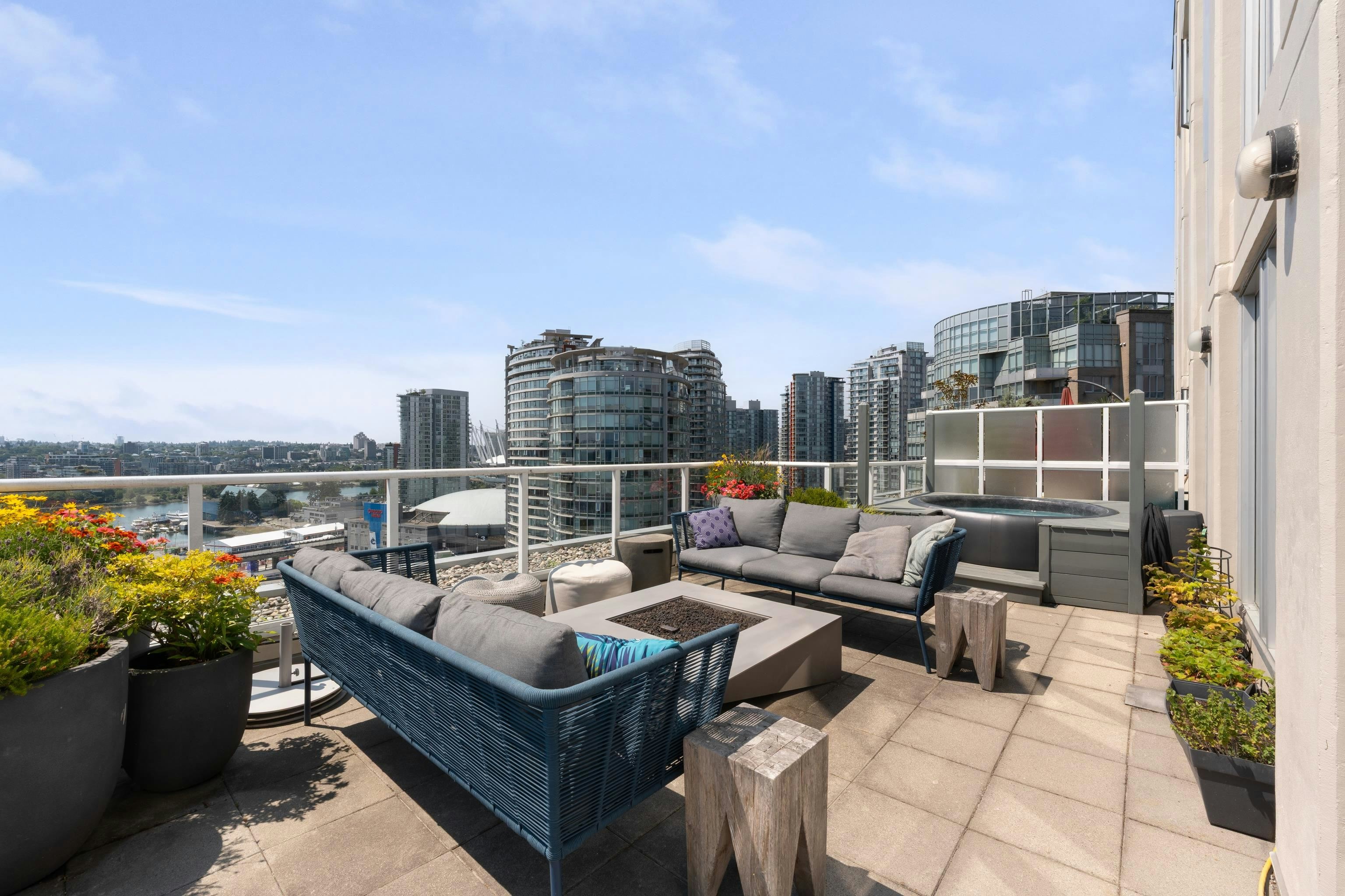 2405-550 Taylor Street, Vancouver, BC, V6B 1R1 - 23