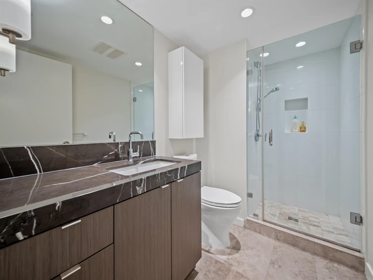 704-125 E 14th Street, North Vancouver, BC, V7L 0E6 - 23