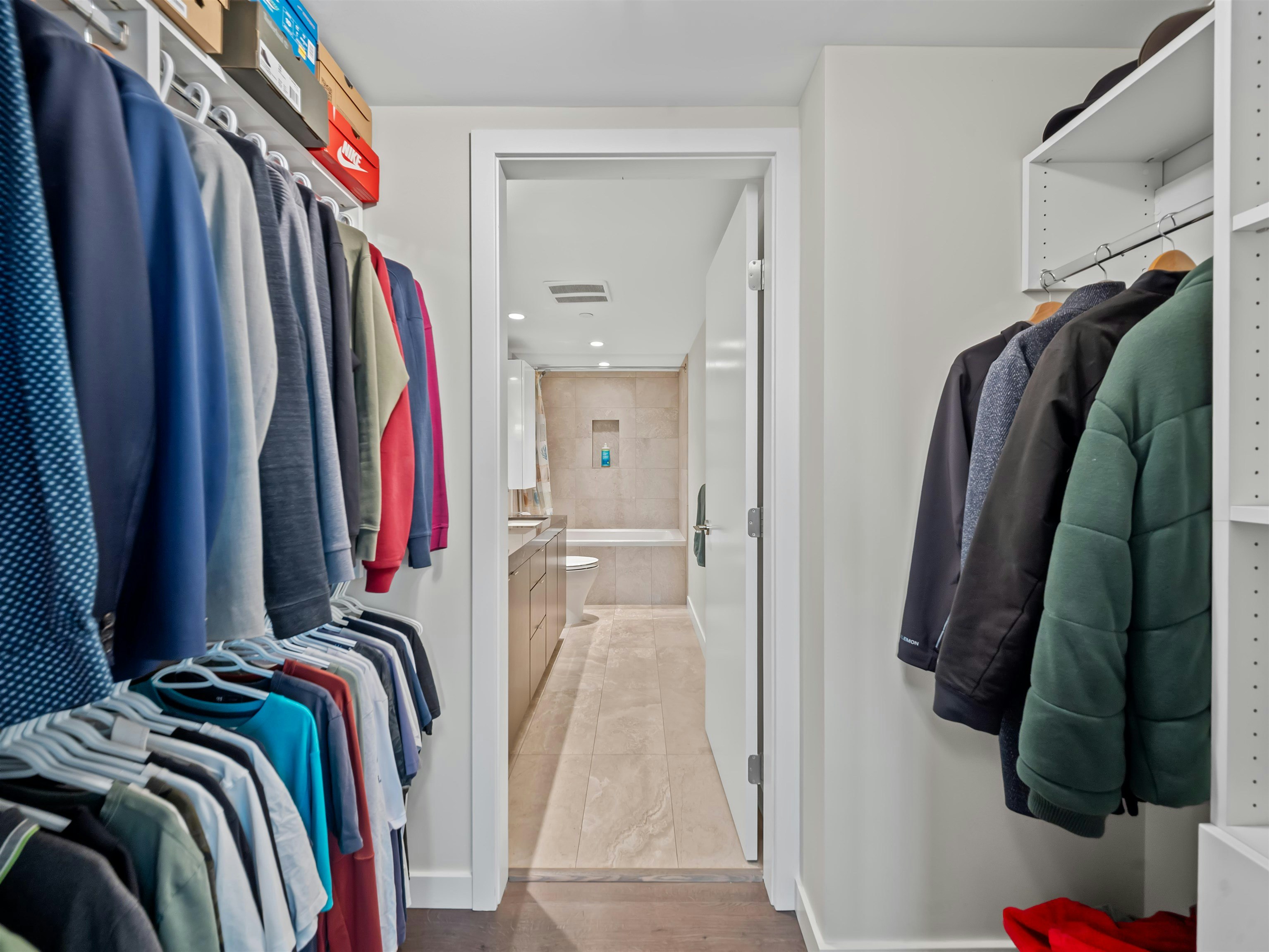 704-125 E 14th Street, North Vancouver, BC, V7L 0E6 - 19