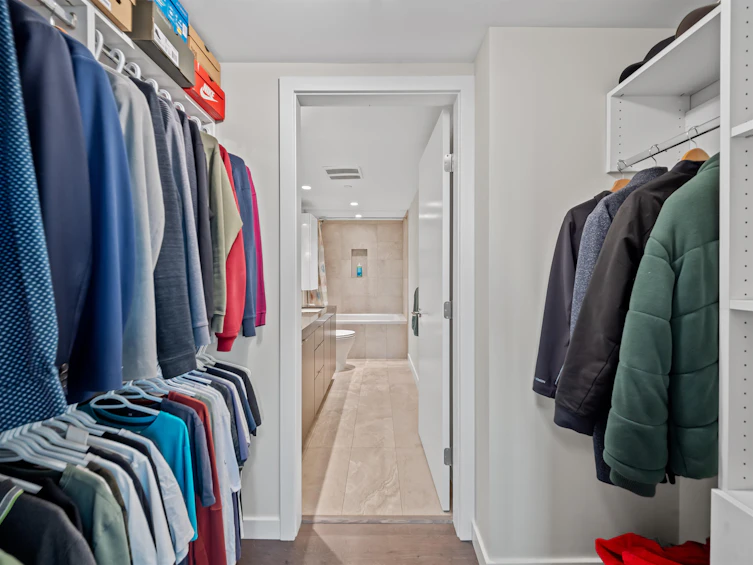 704-125 E 14th Street, North Vancouver, BC, V7L 0E6 - 19