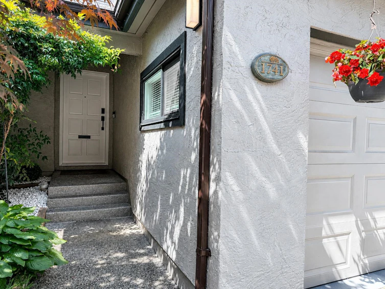 1741 Rufus Drive, North Vancouver, BC, V7J 3L8 - 30