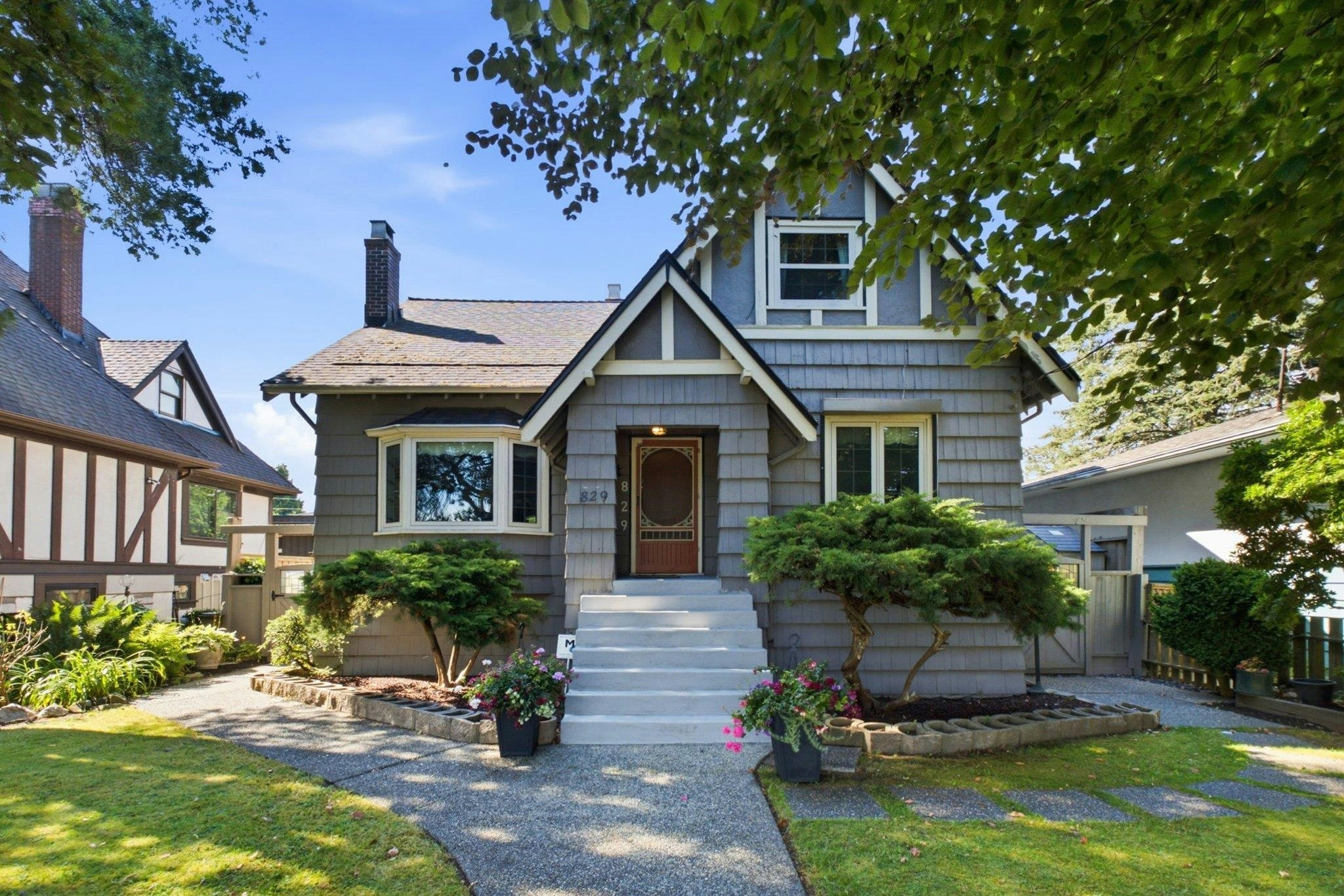 829 Eighth Avenue, New Westminster, BC, V3M 2R4