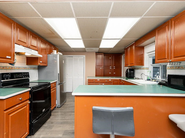 14720 60 Avenue, Surrey, BC, V3S 1R7 - 8