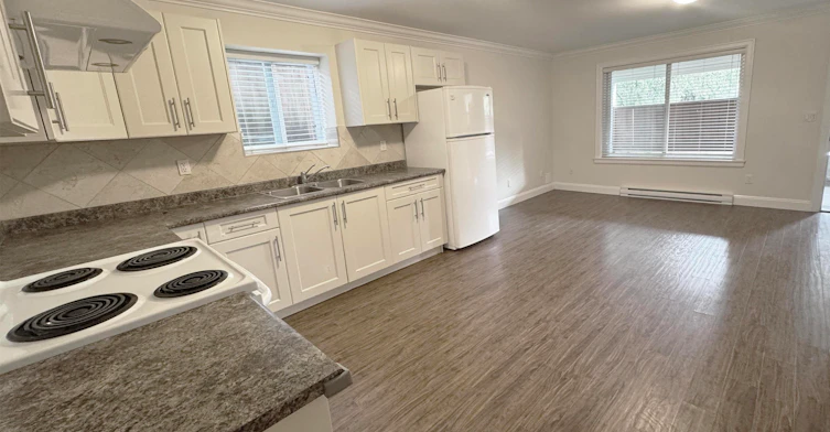 14000 Wellington Crescent, Surrey, BC, V3R 9H2 - 3