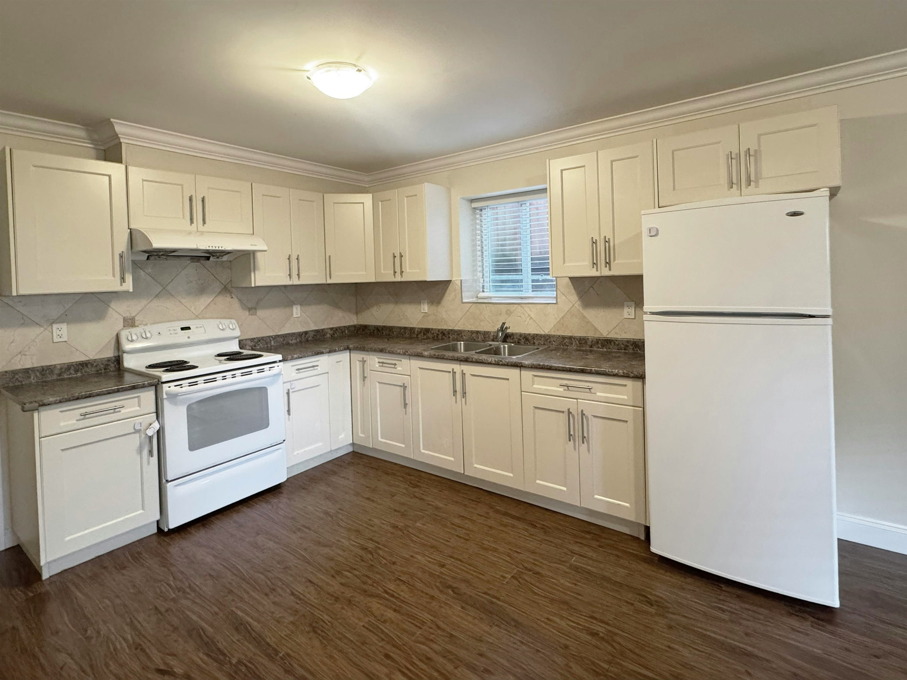 14000 Wellington Crescent, Surrey, BC, V3R 9H2 - 2