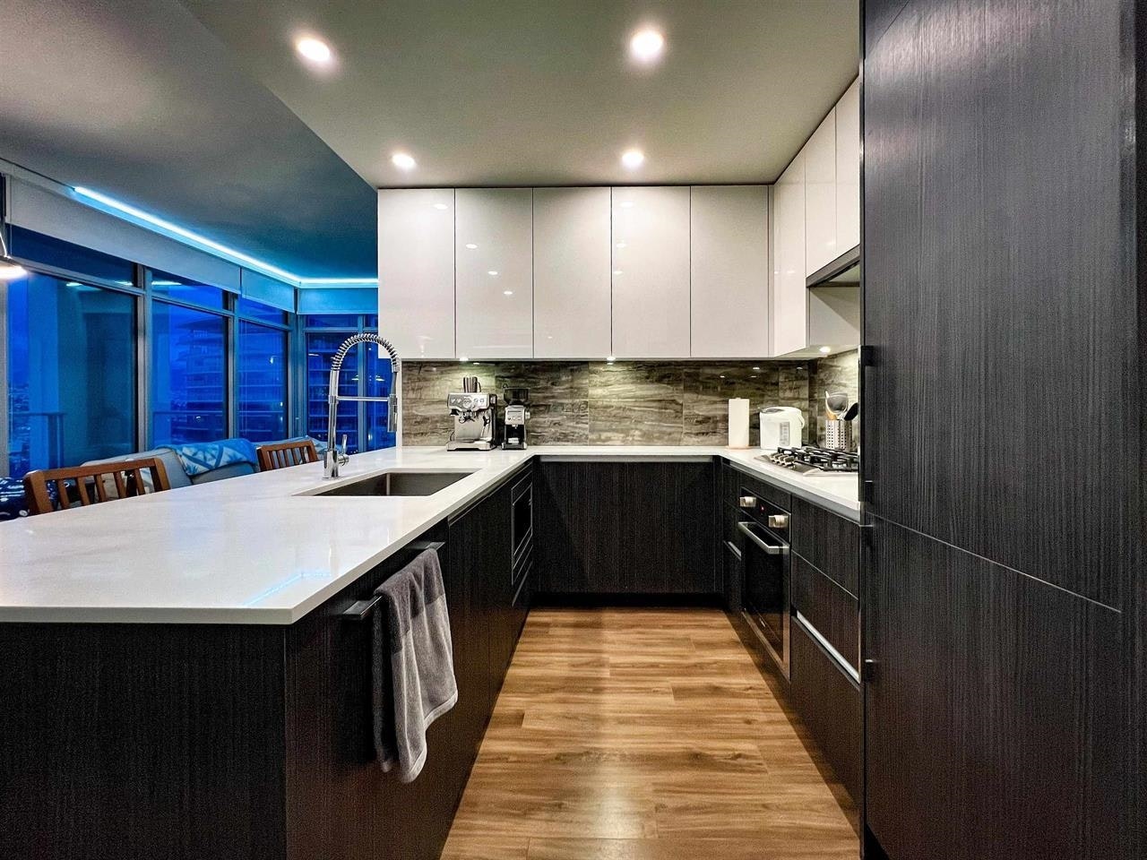 3X01-1888 Gilmore Avenue, Burnaby, BC, V5C 0L2 - 3