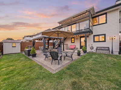 4268 Graveley Street - 3