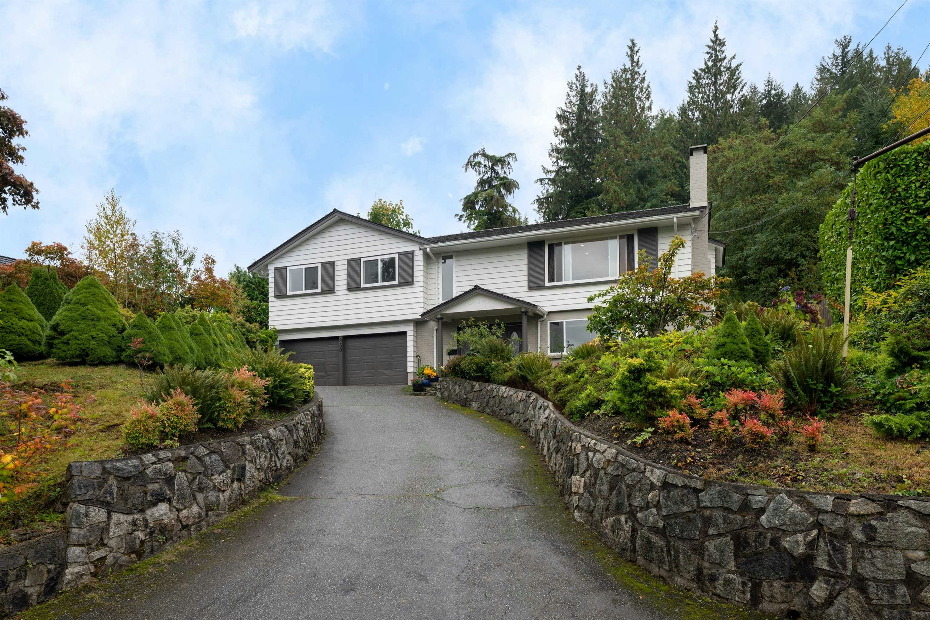 850 Jefferson Avenue, West Vancouver, BC, V7T 2A4