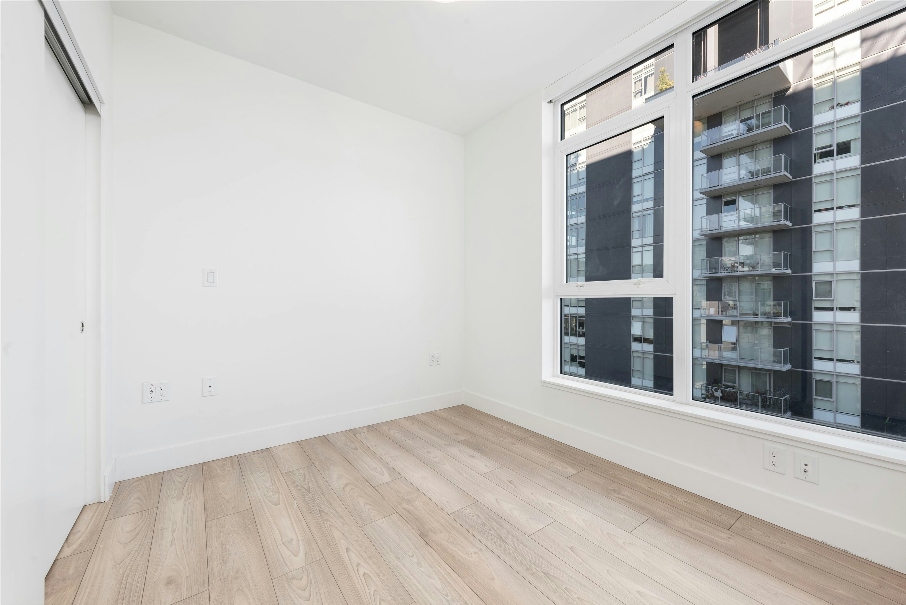 601-8570 Rivergrass Drive, Vancouver, BC, V5S 0H4 - 9