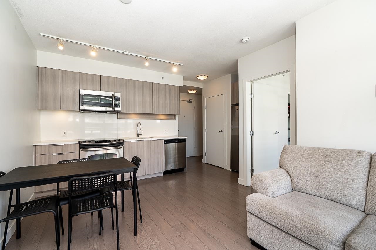 2302-13308 Central Avenue, Surrey, BC, V3T 0M4