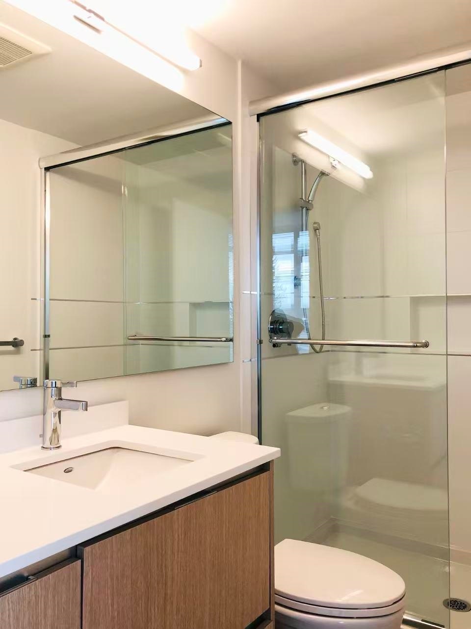 8xx-8940 University Crescent, Burnaby, BC, V5A 0E7 - 4