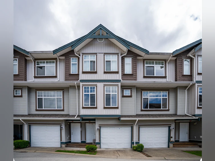 27-12585 72 Avenue, Surrey, BC, V3W 1R9