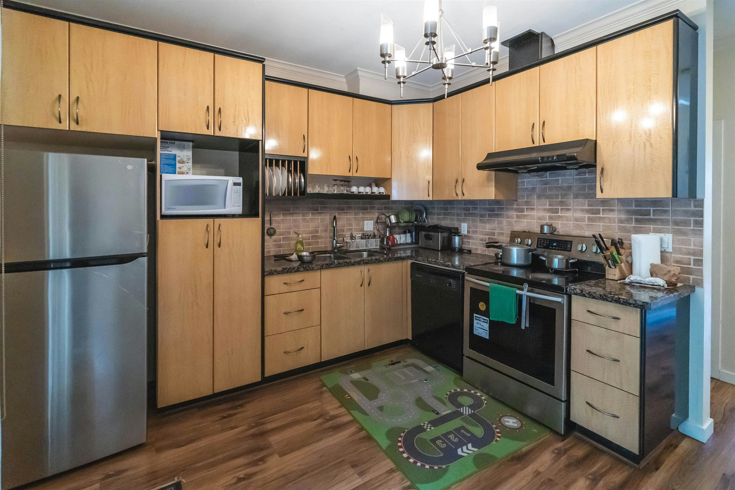 27-12585 72 Avenue - 2