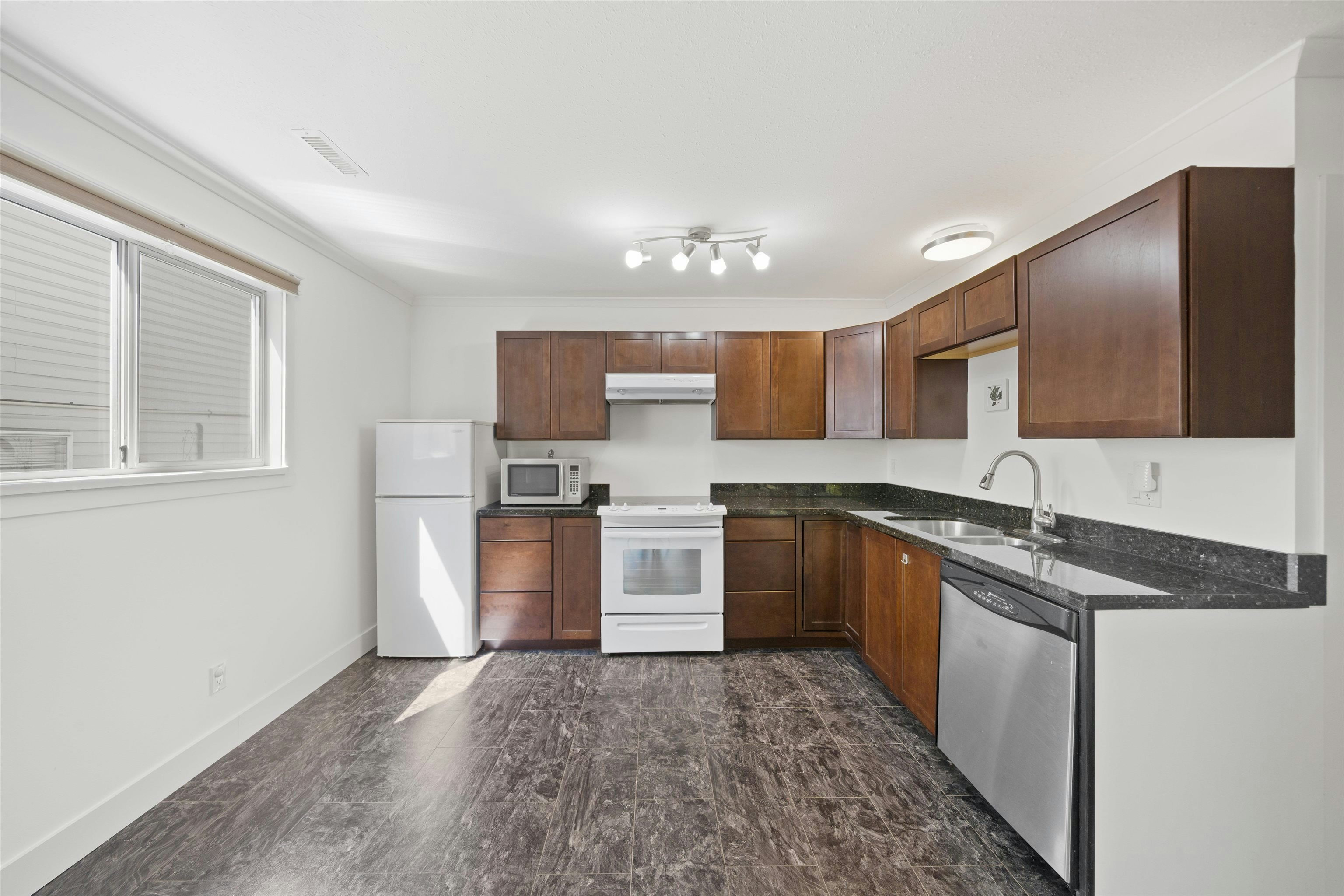 23190 122 Avenue, Maple Ridge, BC, V2X 0P9 - 29
