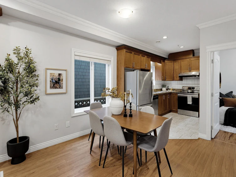 2139 Triumph Street, Vancouver, BC, V5L 1L1 - 2
