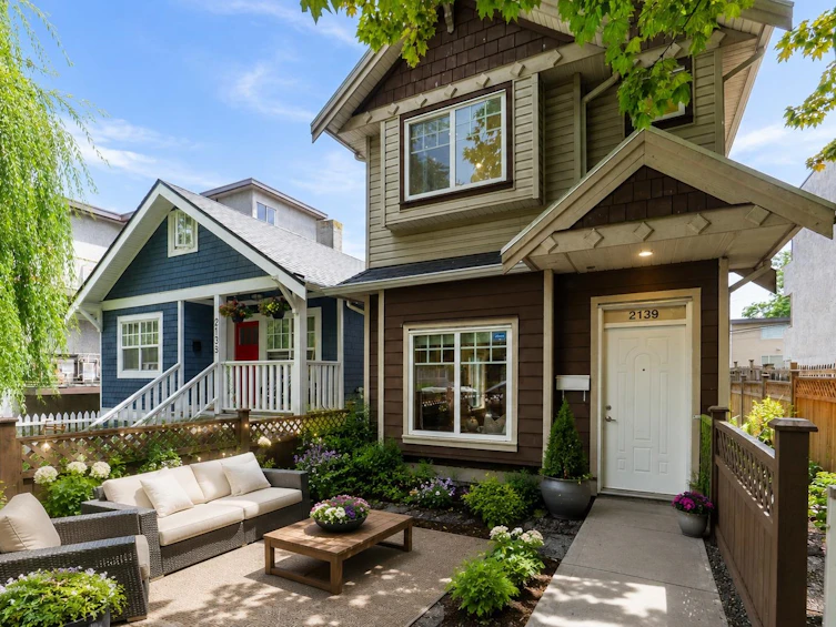 2139 Triumph Street, Vancouver, BC, V5L 1L1 - 18