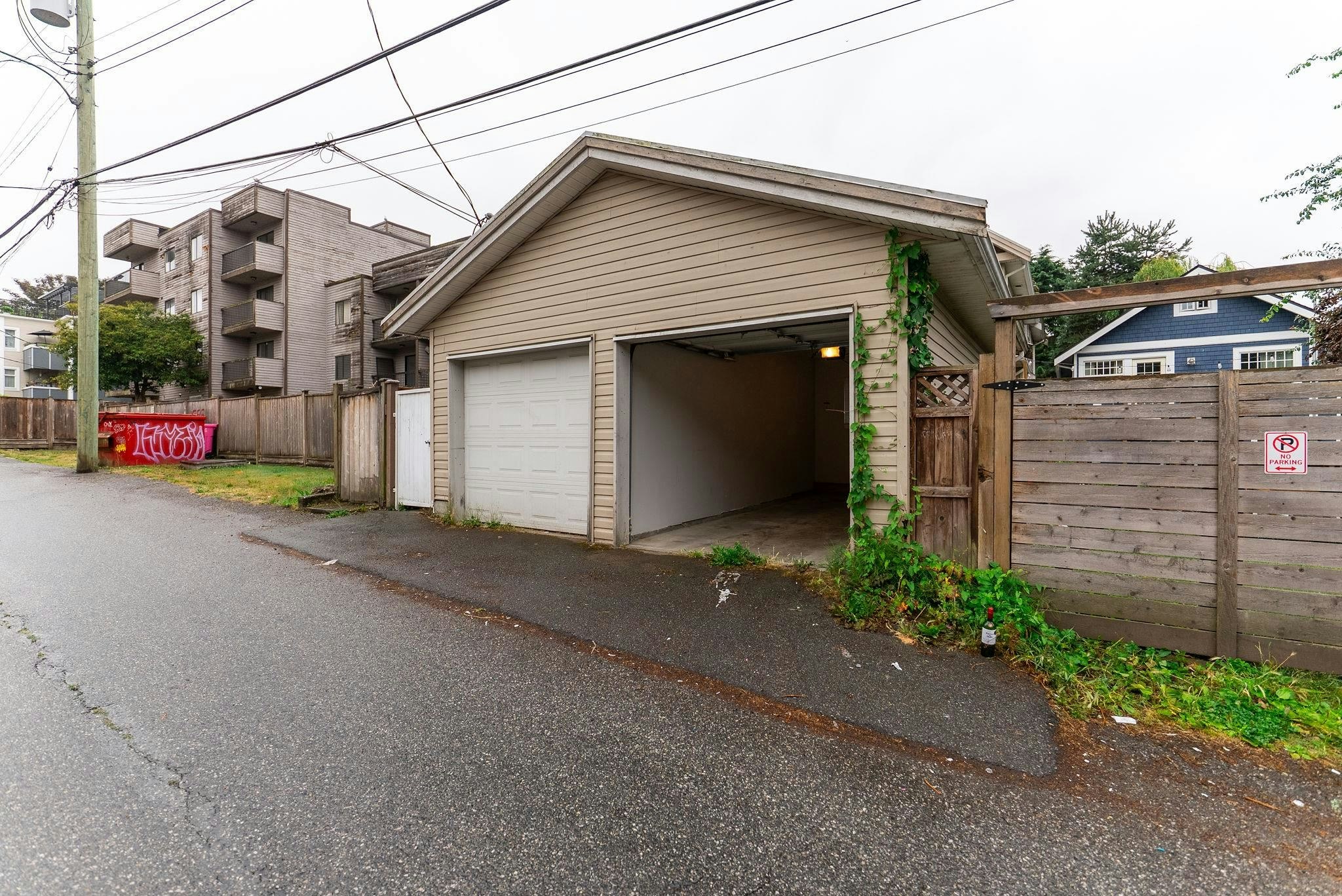 2139 Triumph Street, Vancouver, BC, V5L 1L1 - 15
