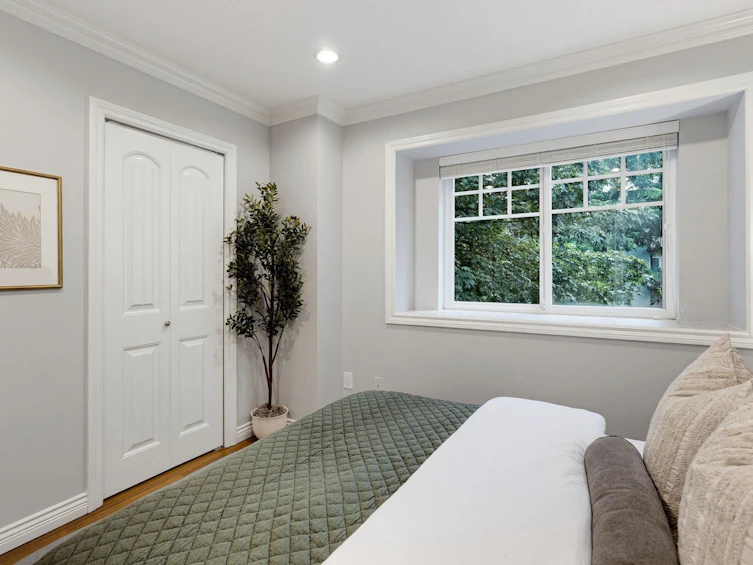 2139 Triumph Street, Vancouver, BC, V5L 1L1 - 9