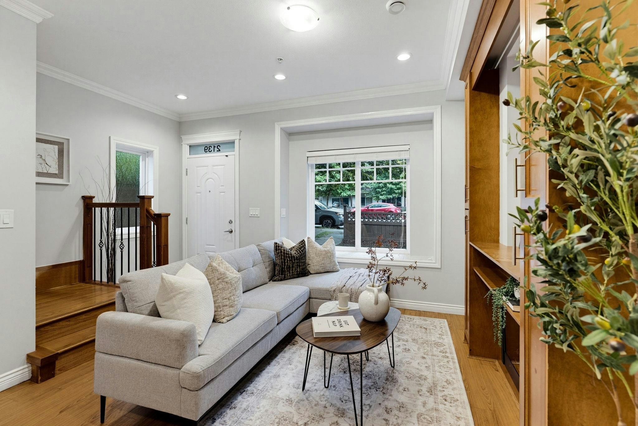 2139 Triumph Street, Vancouver, BC, V5L 1L1 - 3