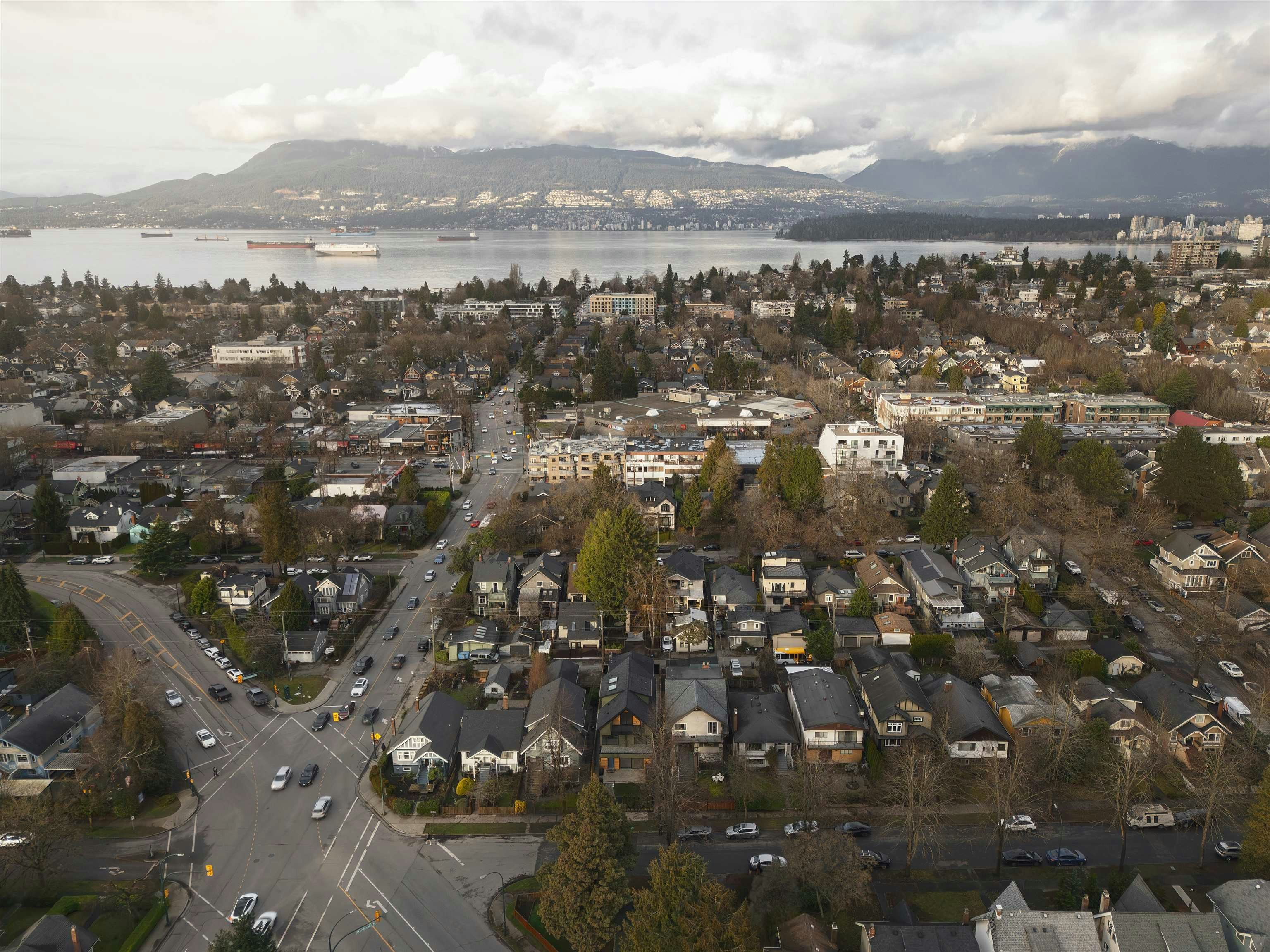 1-2755 W 11th Avenue, Vancouver, BC, V6K 2L8 - 36