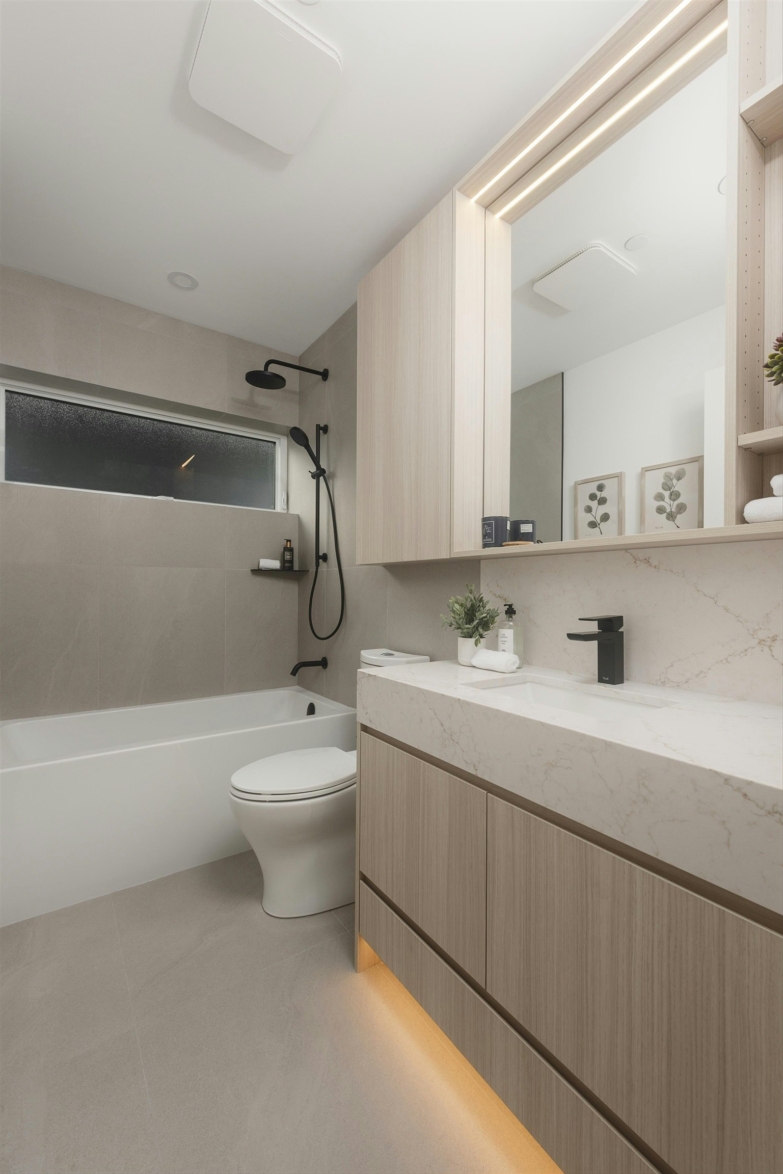 1-2755 W 11th Avenue, Vancouver, BC, V6K 2L8 - 28