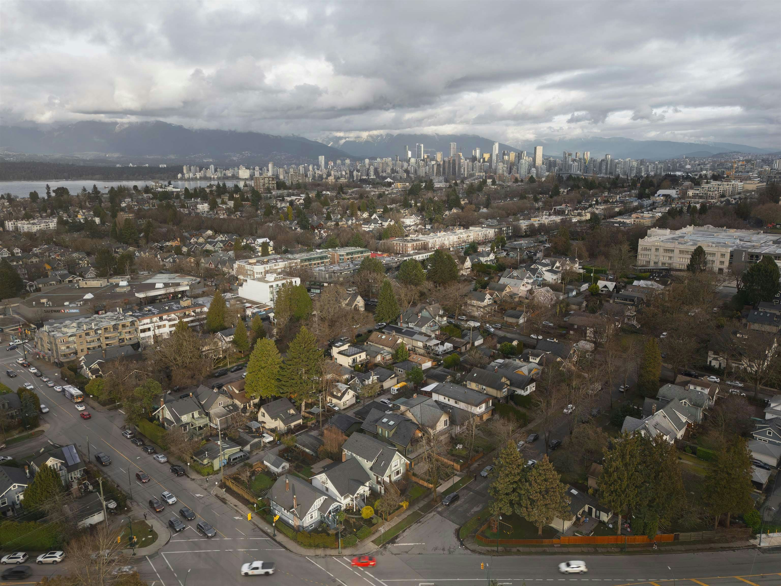 1-2755 W 11th Avenue, Vancouver, BC, V6K 2L8 - 37