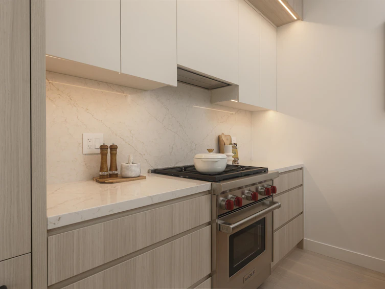 1-2755 W 11th Avenue, Vancouver, BC, V6K 2L8 - 9
