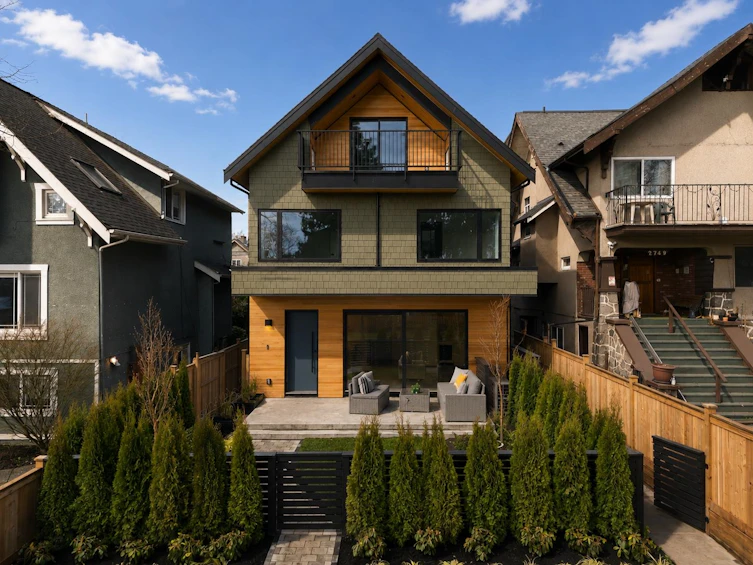 1-2755 W 11th Avenue, Vancouver, BC, V6K 2L8