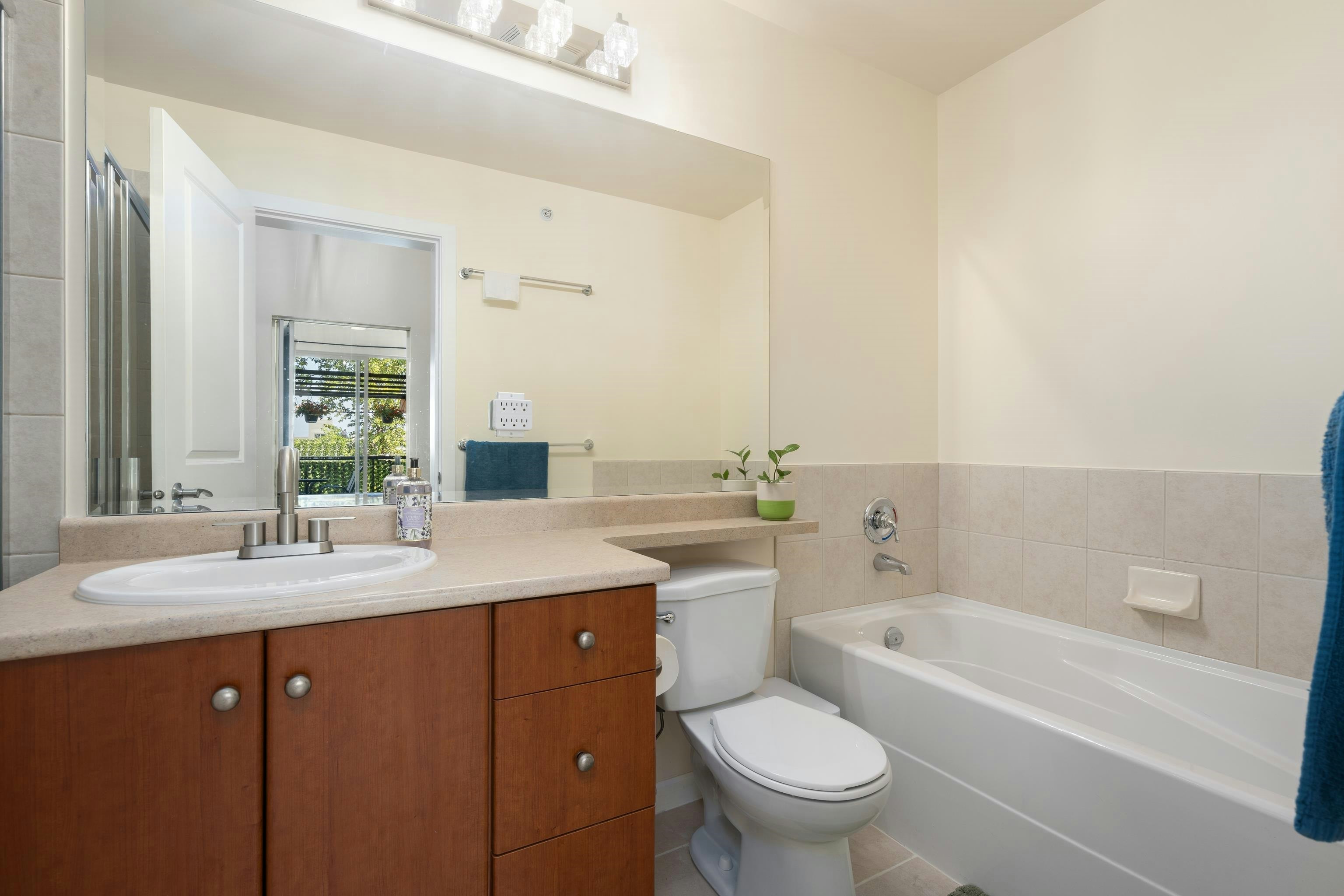 418-10180 153 Street, Surrey, BC, V3R 0B5 - 21