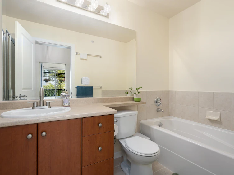 418-10180 153 Street, Surrey, BC, V3R 0B5 - 21