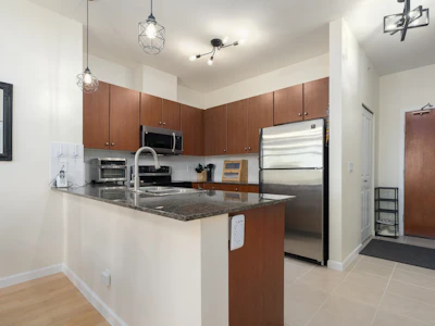 418-10180 153 Street - 4
