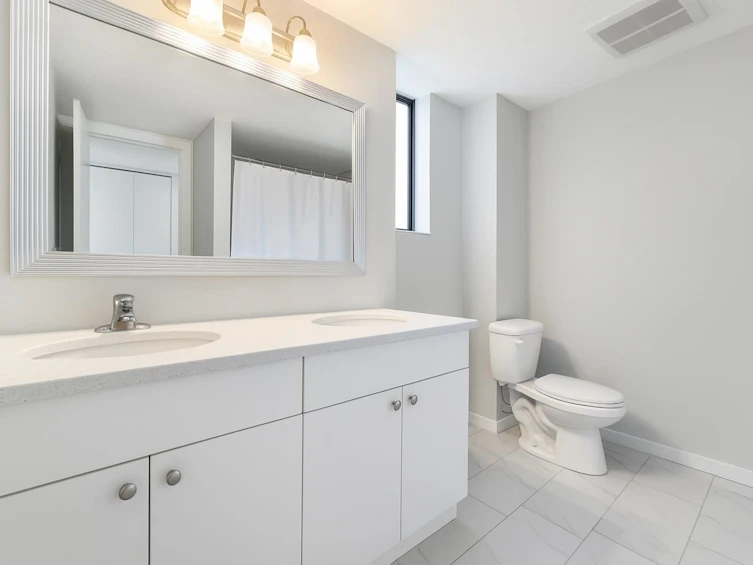 3003 Sunnyhurst Road, North Vancouver, BC, V7K 2G4 - 8