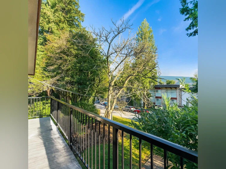 3003 Sunnyhurst Road, North Vancouver, BC, V7K 2G4 - 32