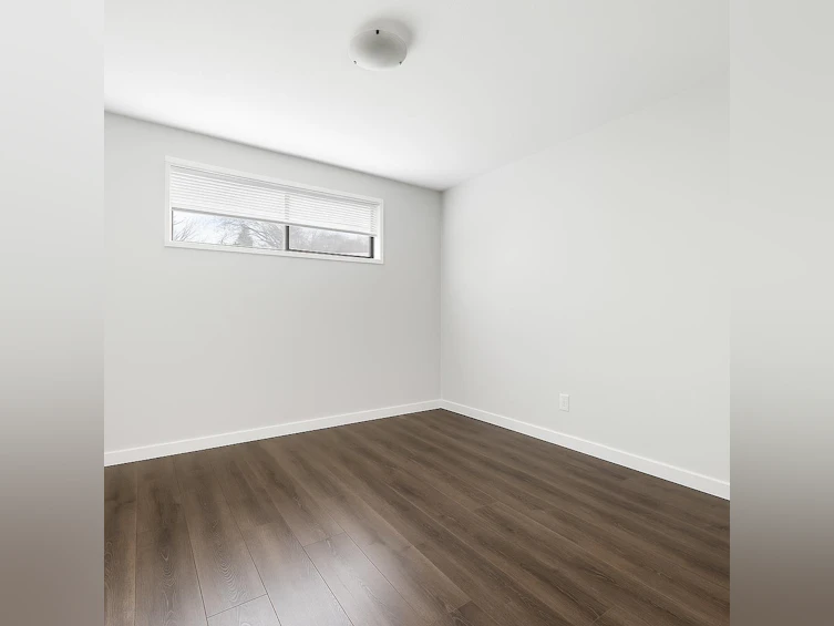 3003 Sunnyhurst Road, North Vancouver, BC, V7K 2G4 - 9