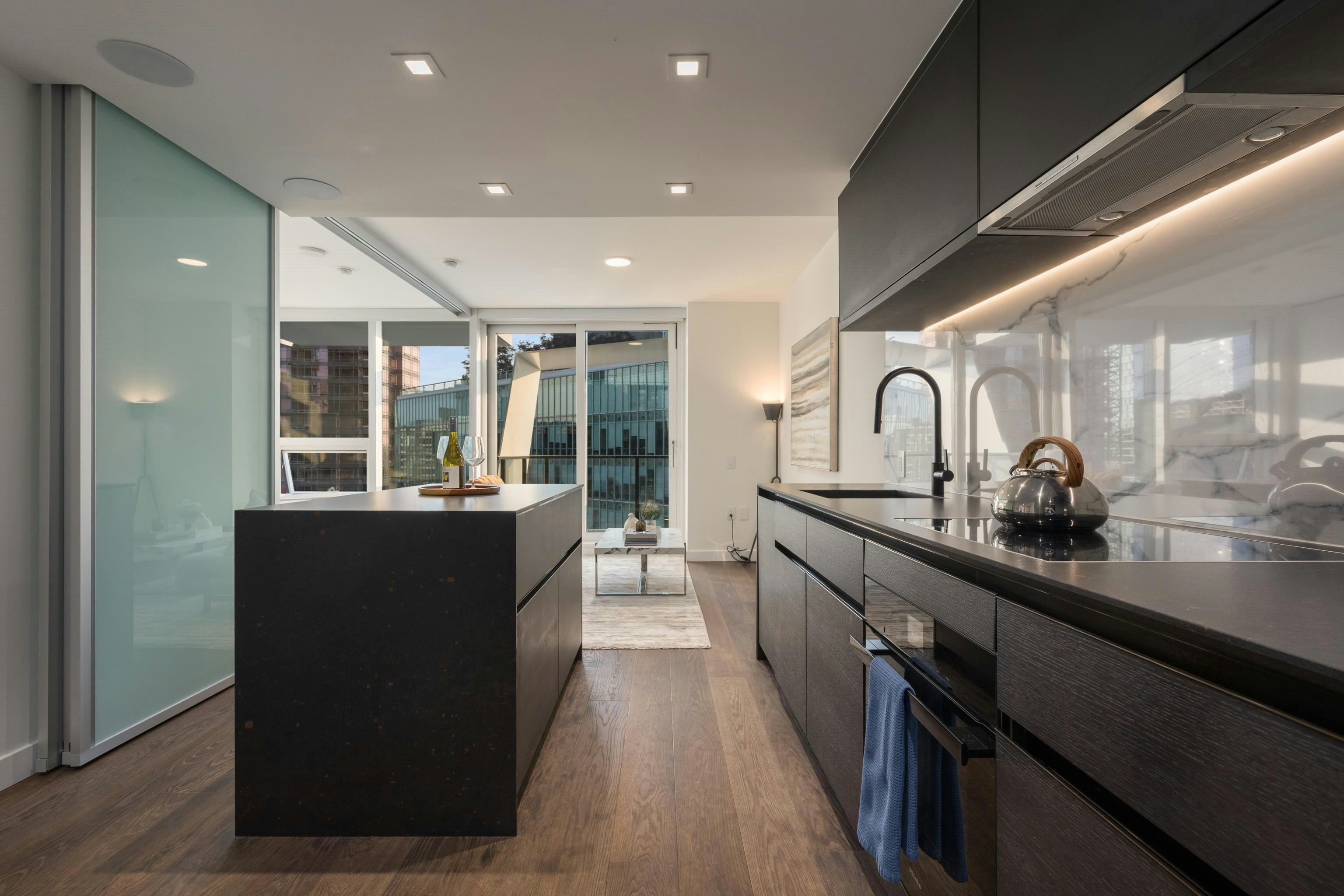 2004-620 Cardero Street, Vancouver, BC, V6G 0C7 - 9