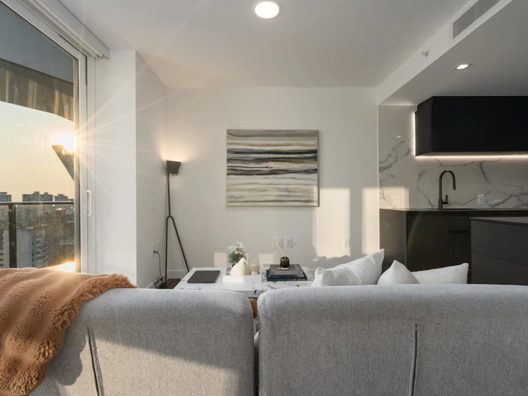 2004-620 Cardero Street, Vancouver, BC, V6G 0C7 - 3