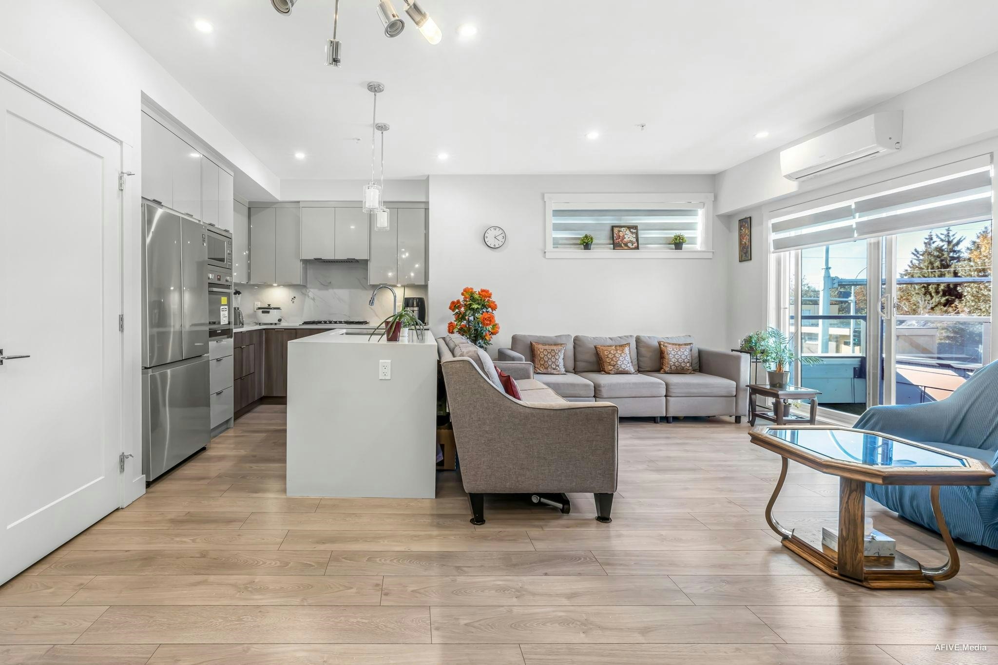 B208-14438 72 Avenue, Surrey, BC, V3S 2E7 - 3