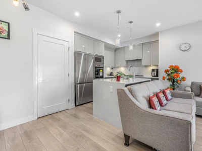 B208-14438 72 Avenue - 5