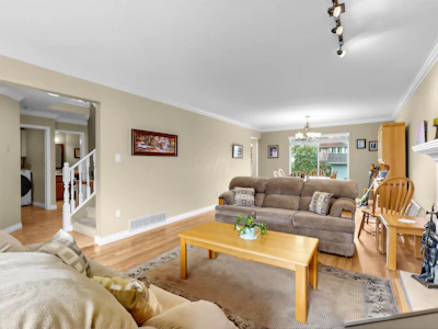 15929 88a Avenue - 5