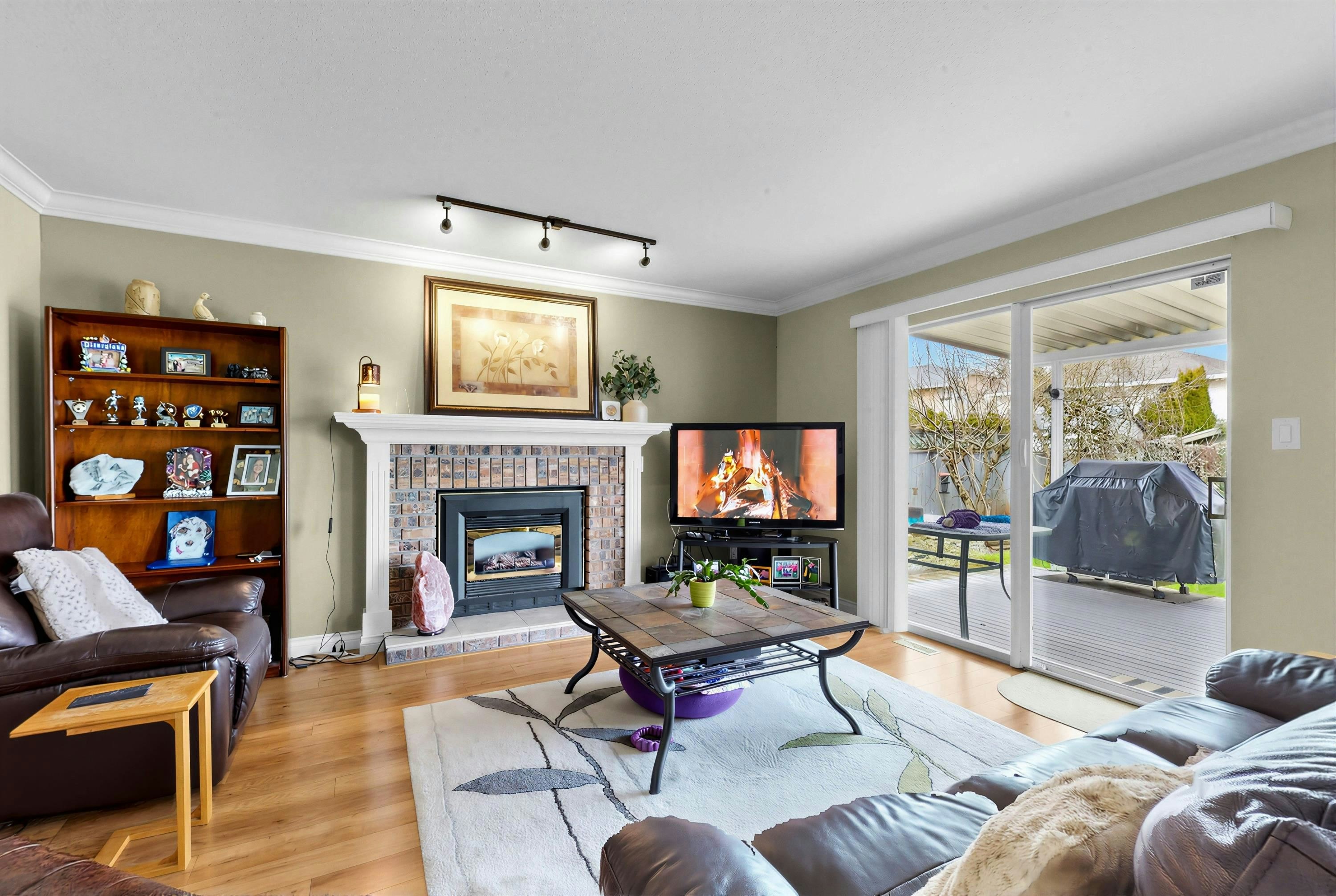 15929 88a Avenue, Surrey, BC, V4N 2X9 - 12
