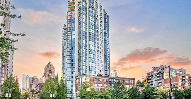 1901-289 Drake Street, Vancouver, BC, V6B 5Z5 - 2
