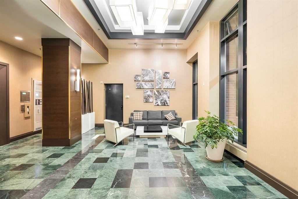 1901-289 Drake Street, Vancouver, BC, V6B 5Z5 - 3