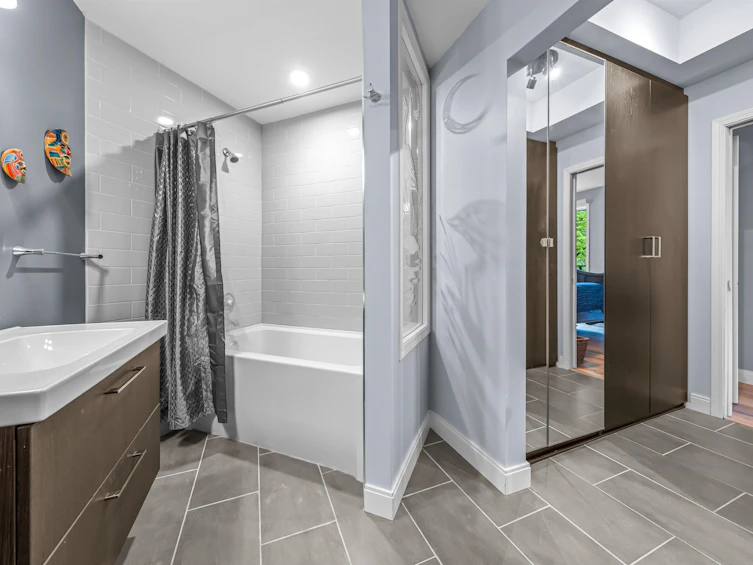 204-1150 Quayside Drive, New Westminster, BC, V3M 6E1 - 15